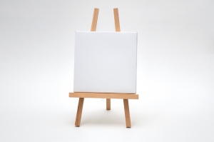 CanvasOnEaselSilverblee