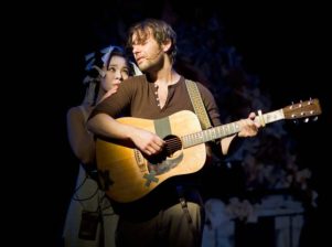 Chelsea-Hotel-Adrian-Glynn-Marlene-Gineader-2credit-David-Cooper-560x418