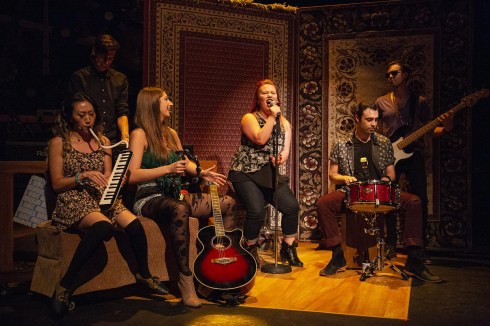 circle game_image1_kimmy-benjamin-adriana-samantha-david-scott_credit stephen rutherford